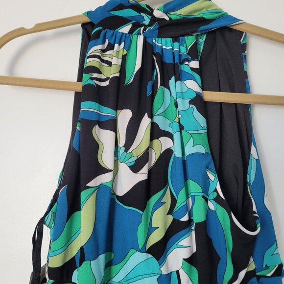 Halter top, cinched waist long length dress - Picture 6 of 8